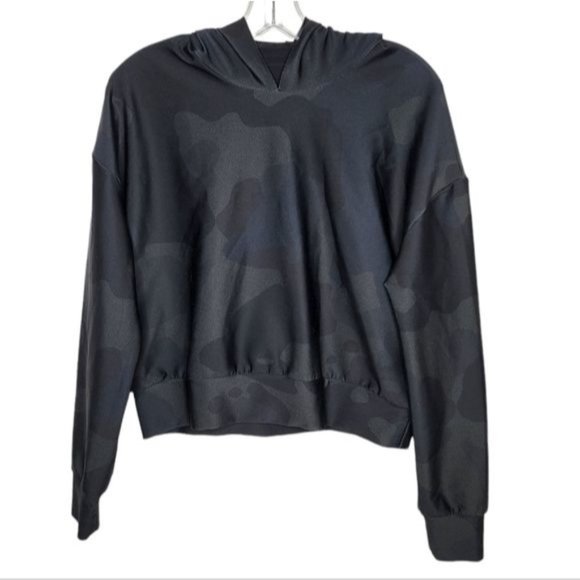 ultracor Tops - ULTRACOR Camo Cropped Hoodie